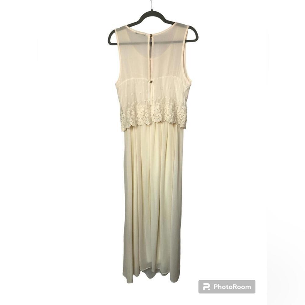 JellaCouture Dress Maxi Button Back Elastic Waist Attached Lace Top Scoop Neck - Picture 2 of 8